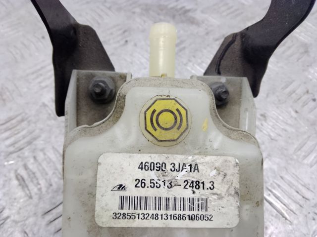 Бачок главного тормозного цилиндра 460913JA1B NISSAN