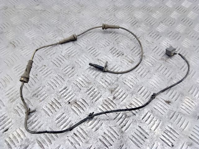 Датчик АБС (ABS) задний, правый 479005AA0A NISSAN