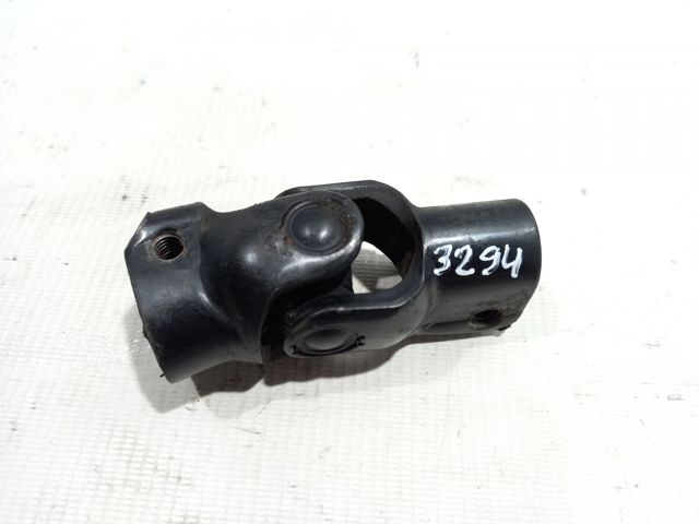 Карданчик вала рулевой колонки, нижний 480801CA0A NISSAN