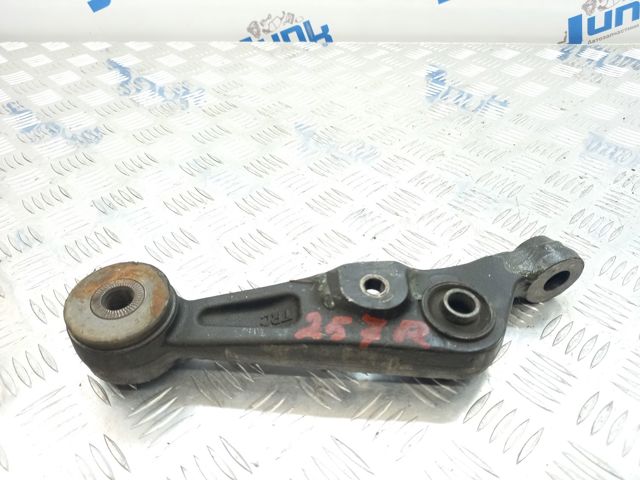 4862050080 Toyota Рычаг передней подвески нижний правый