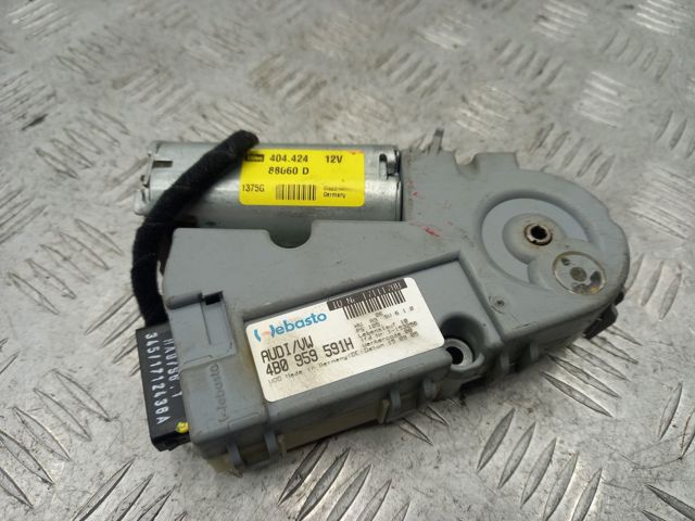 VAG 4B0959591H Мотор привода люка в наличии Киев