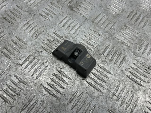 Датчик давления воздуха в шинах 4D0907275 VAG