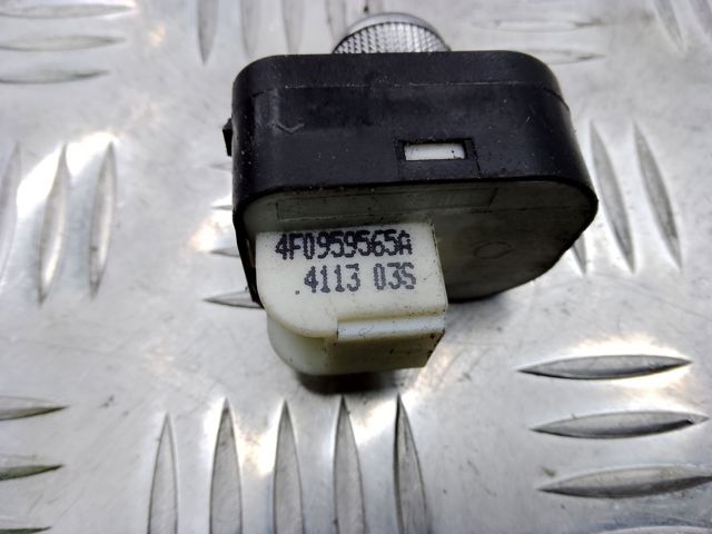 4F0959565A5PR Регулятор зеркал купить Черновцы