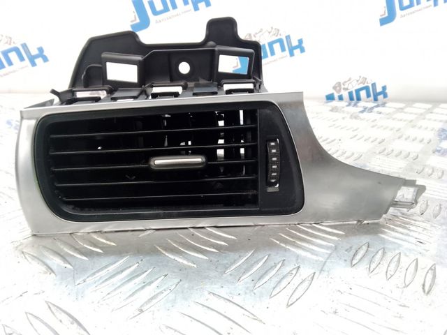 Решетка воздуховода левая 4G1820901B6PS VAG