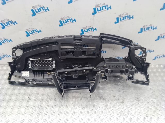 Передняя панель 4G1857001A24A VAG