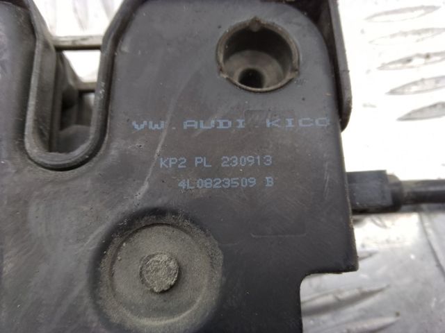 Замок крышки капота 4L0823509B VAG