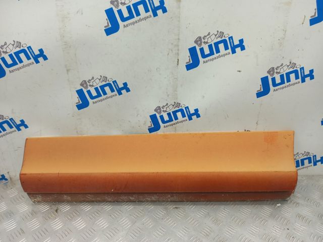 Накладка задней левой двери, нижняя 4L0853969FGRU VAG
