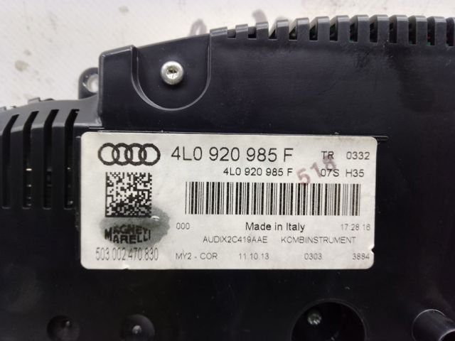 Приборная доска 4L0920985F VAG