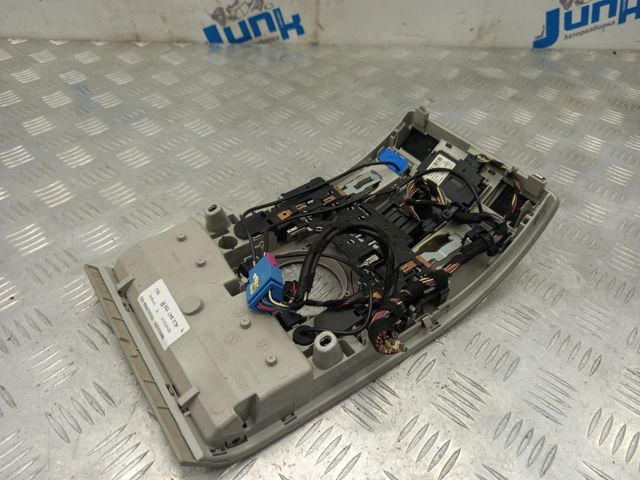 Плафоны внутреннего освещения 4L094714013U VAG