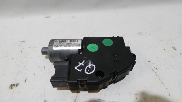 Мотор привода люка 4L0959591 VAG