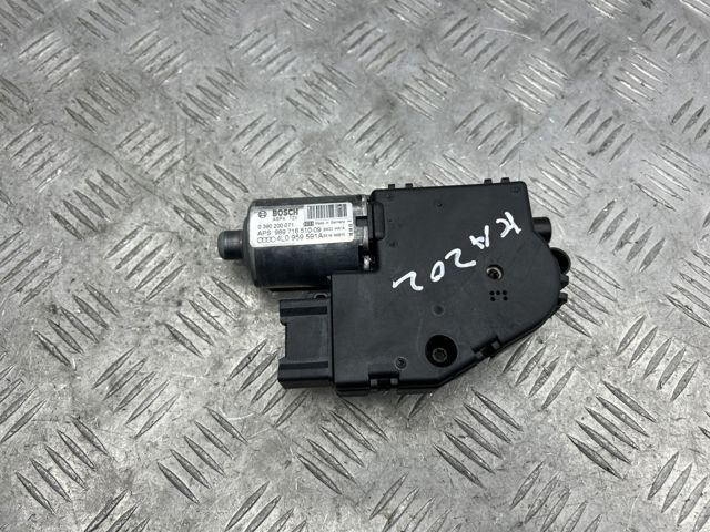 4L0959591A Мотор привода люка купить Запорожье