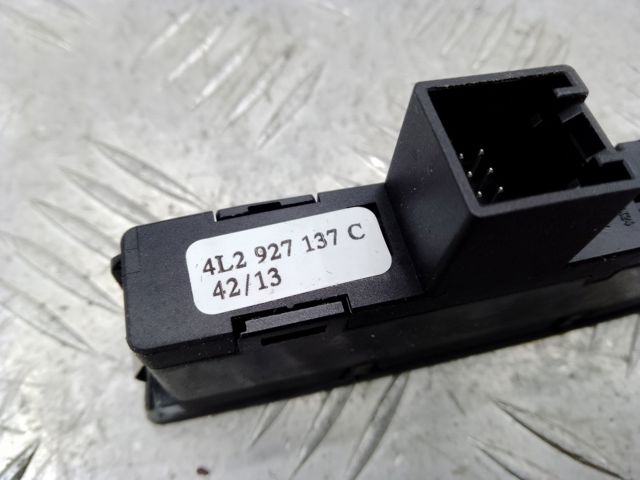 Аварийная кнопка 4L2927137C VAG