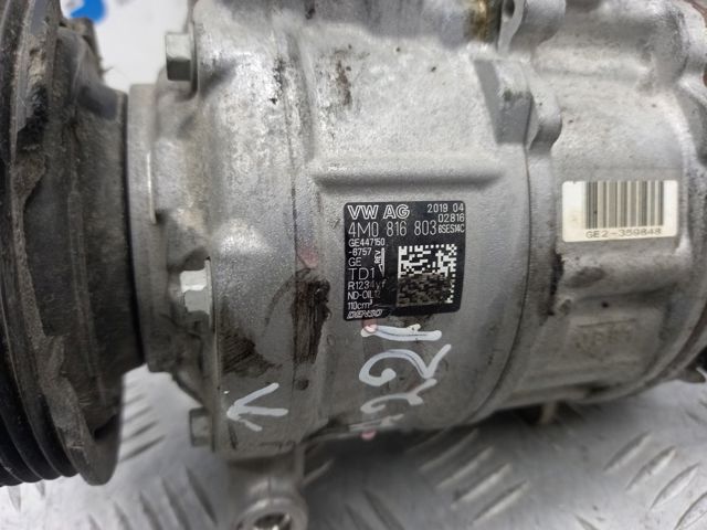 Компрессор системы кондиционирования 4M0816803 VAG