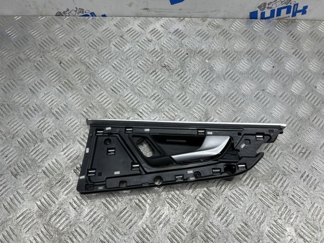 Ручка задней двери, внутренняя, правая 4M0868094B VAG