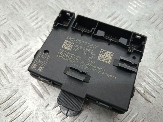 4M0959795G Блок комфорта задней двери купить Николаев