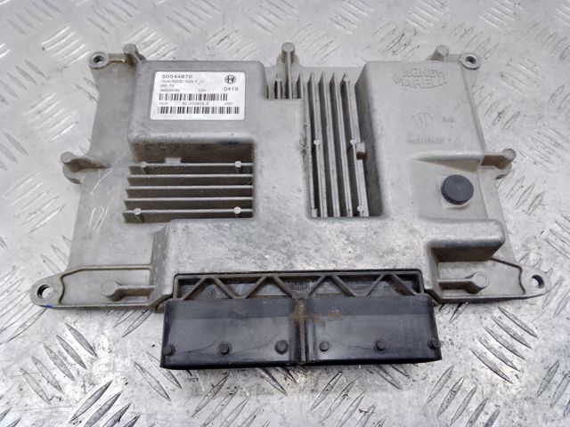 Мозги двигателя 50544870 FIAT