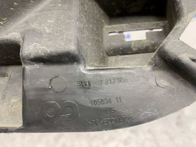 Кронштейн бампера переднего, левый 51117212955 BMW