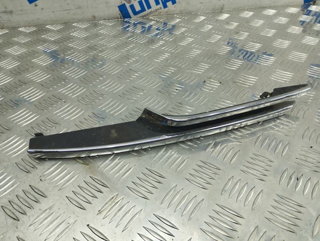 Молдинг решетки переднего бампера, левый 51117279697 BMW