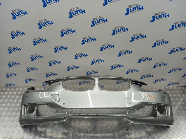 Передний бампер 51117293011 BMW