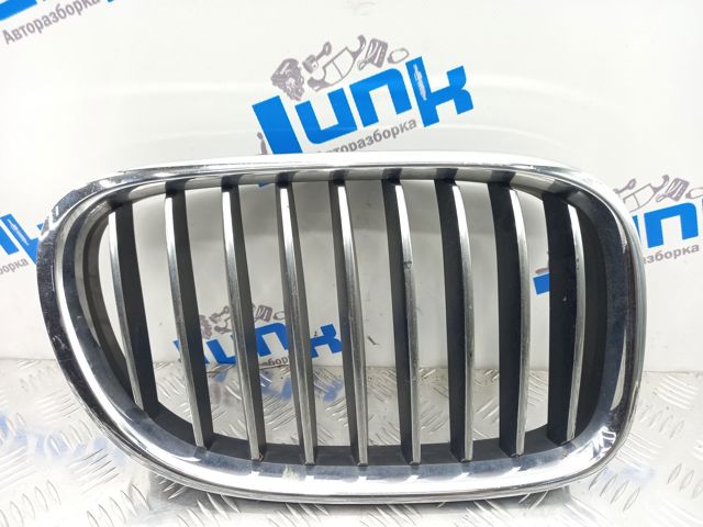 51117295298 BMW Решетка радиатора правая купить в Одесса