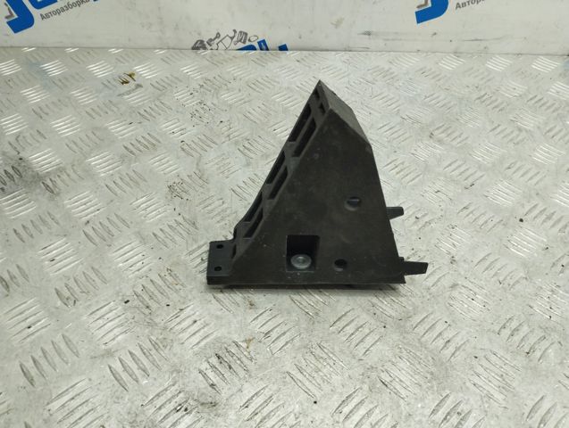 Кронштейн усилителя переднего бампера 51117414353 BMW