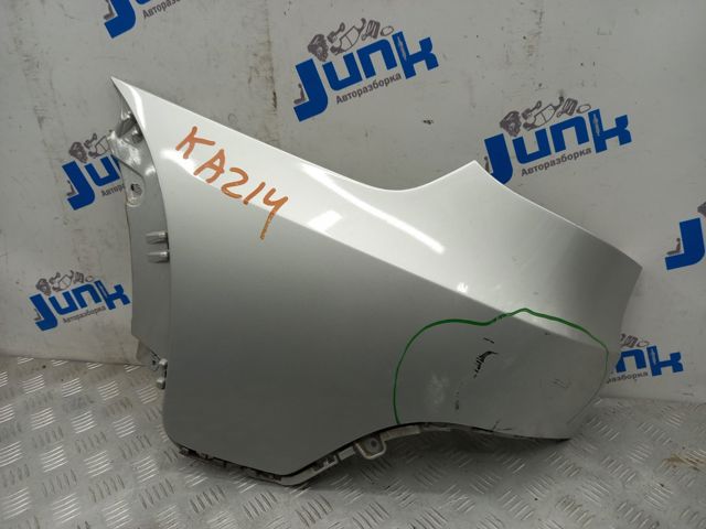 Клык заднего бампера левый 51127179021 BMW