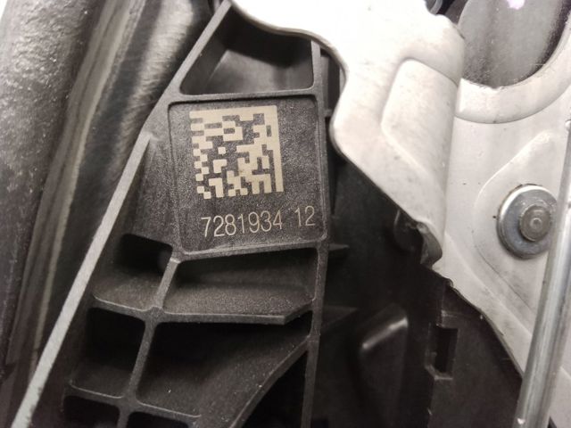Дверной замок передний правый BMW 7