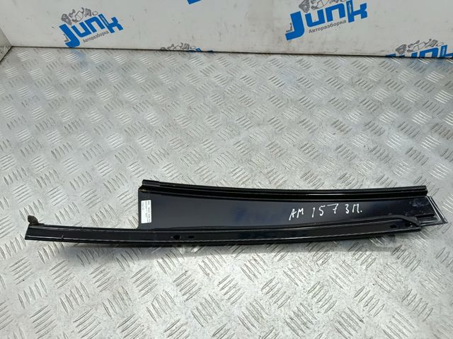 51357185234 BMW Накладка двери задней правой вертикальная купить в Кривой Рог