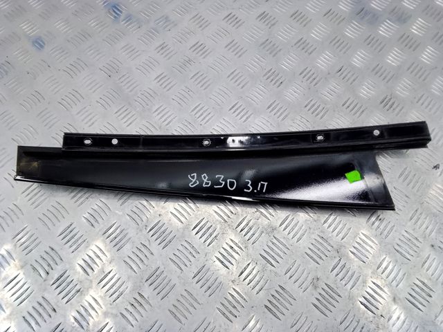 51357207836 BMW Накладка двери задней правой вертикальная купить в Ужгород