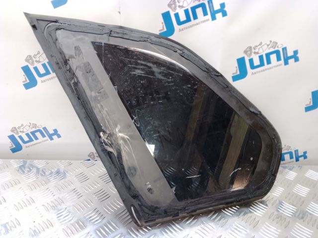 Стукло багажника, правое 51377207878 BMW