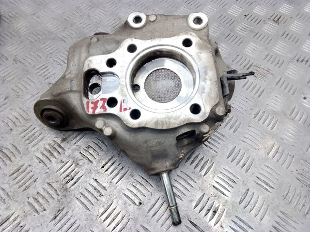 Цапфа - поворотный кулак задний, правый 52210TZ5A00 HONDA