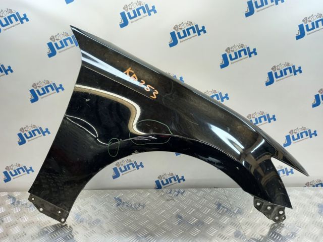 Переднее правое крыло 5380130A20 TOYOTA