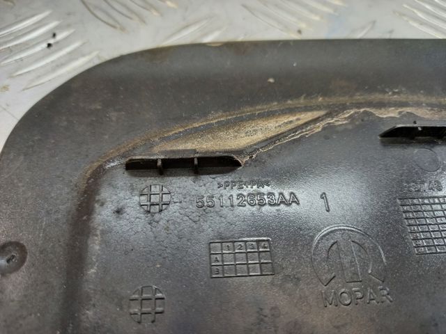 Дверка бензобака 55112653AA CHRYSLER