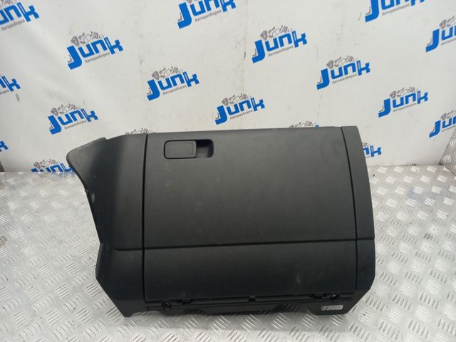 Ящик для перчаток 5G1857114E82V VAG