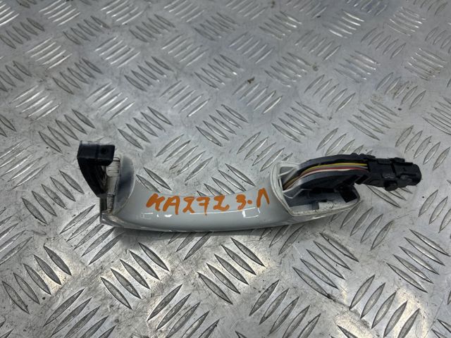VAG 5GM837205BGRU Ручка двери левой наружная передняя/задняя в наличии Запорожье