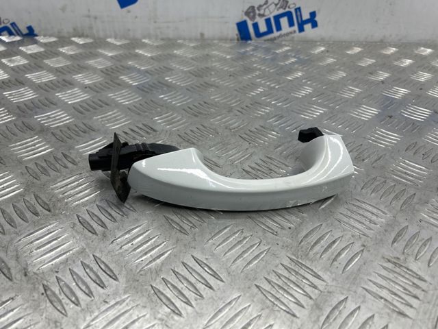 VAG 5GM837205BGRU Ручка двери левой наружная передняя/задняя в наличии Ровно