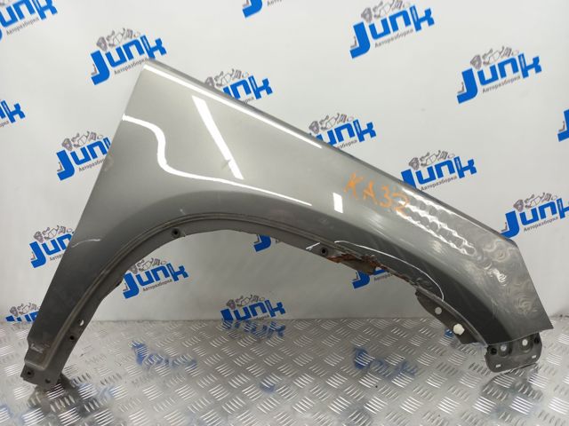 VAG 5N0821106A Крыло переднее правое в наличии Черкассы