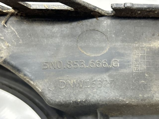 5N0853666G9B9 VAG Заглушка (решетка) противотуманных фар бампера переднего правая купить в Винница