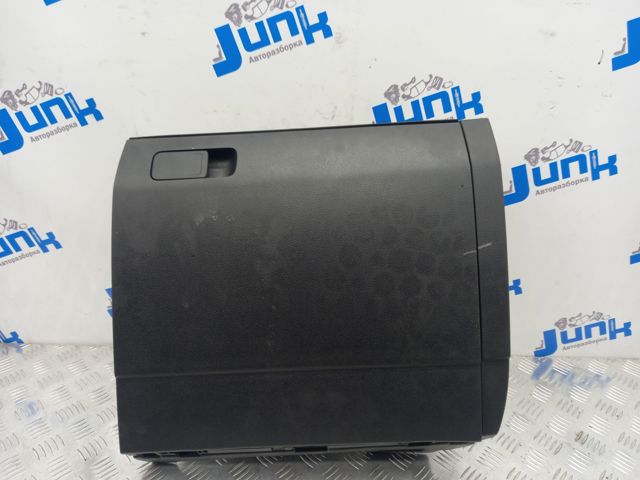 Ящик для перчаток 5NN857114A82V VAG