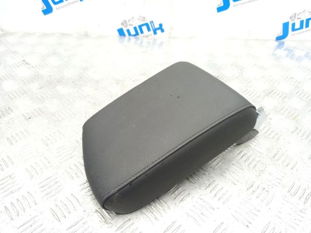 Подлокотник центральной консоли 5NN864207CICE VAG