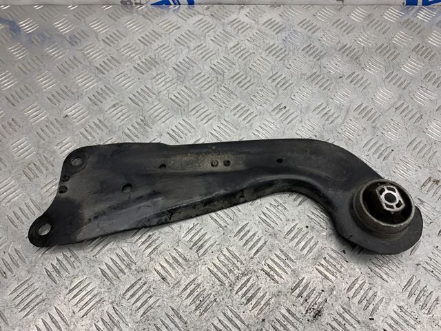 VAG 5Q0505225C Рычаг (тяга) задней подвески продольный нижний левый в наличии Чернигов