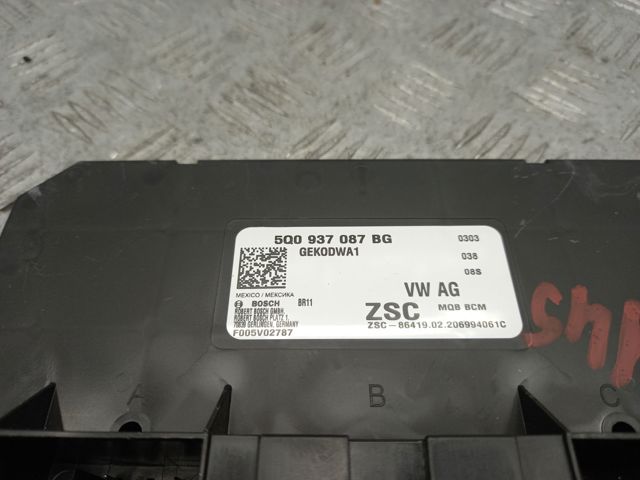 Модуль управления (ЭБУ) бортовой сети 5Q0937087BH VAG