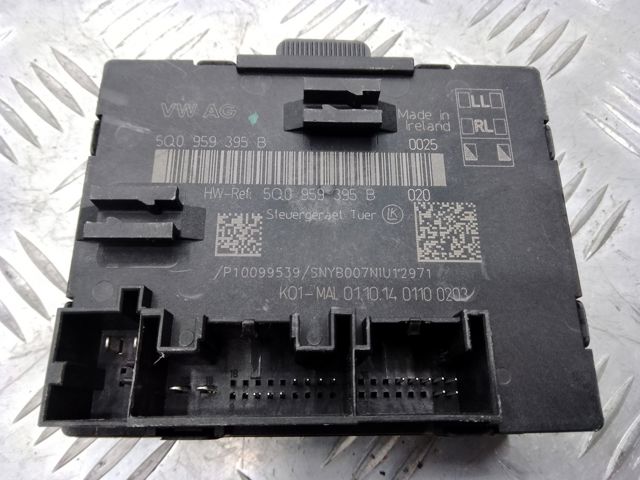 VAG 5Q0959395B в наличии Украина