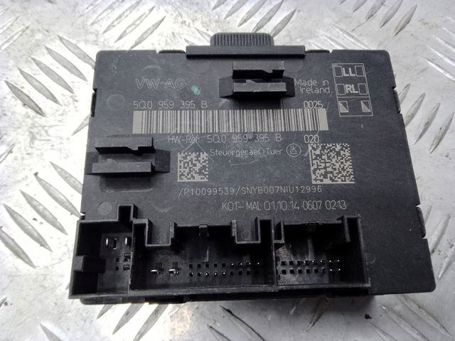 5Q0959595B Блок комфорта задней двери купить Сумы