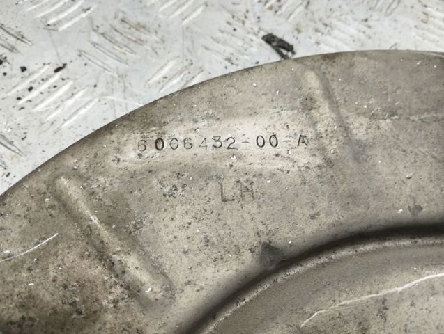 Кожух тормозного диска заднего левый 600643200A TESLA