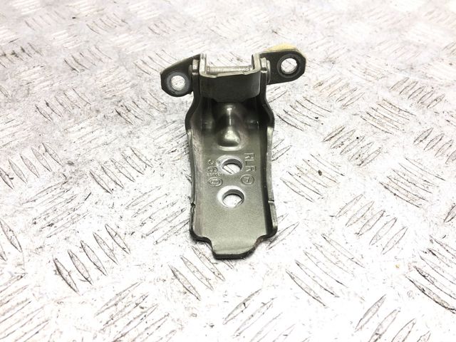 SUBARU 60479AL02B Петля двери задней правой в наличии Запорожье