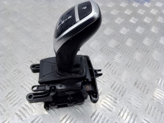 Рычаг переключения передач 61317950396 BMW