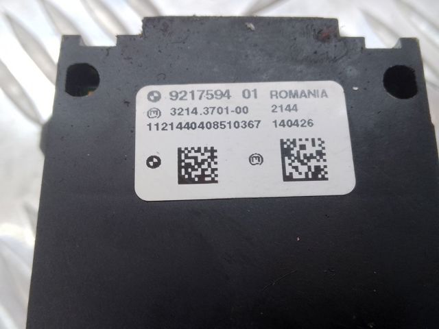 Кнопка электромеханического стояночного тормоза 61319877889 BMW