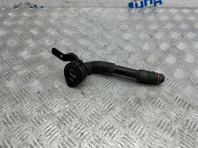 Горловина бачка омывателя 61667162586 BMW