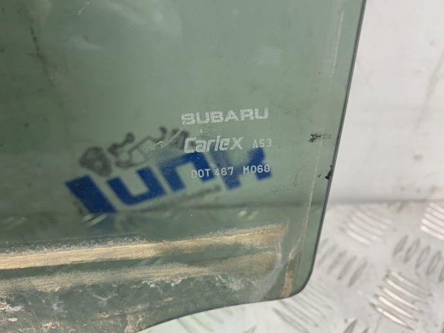 Стекло задней двери, левой 62011AL13A SUBARU